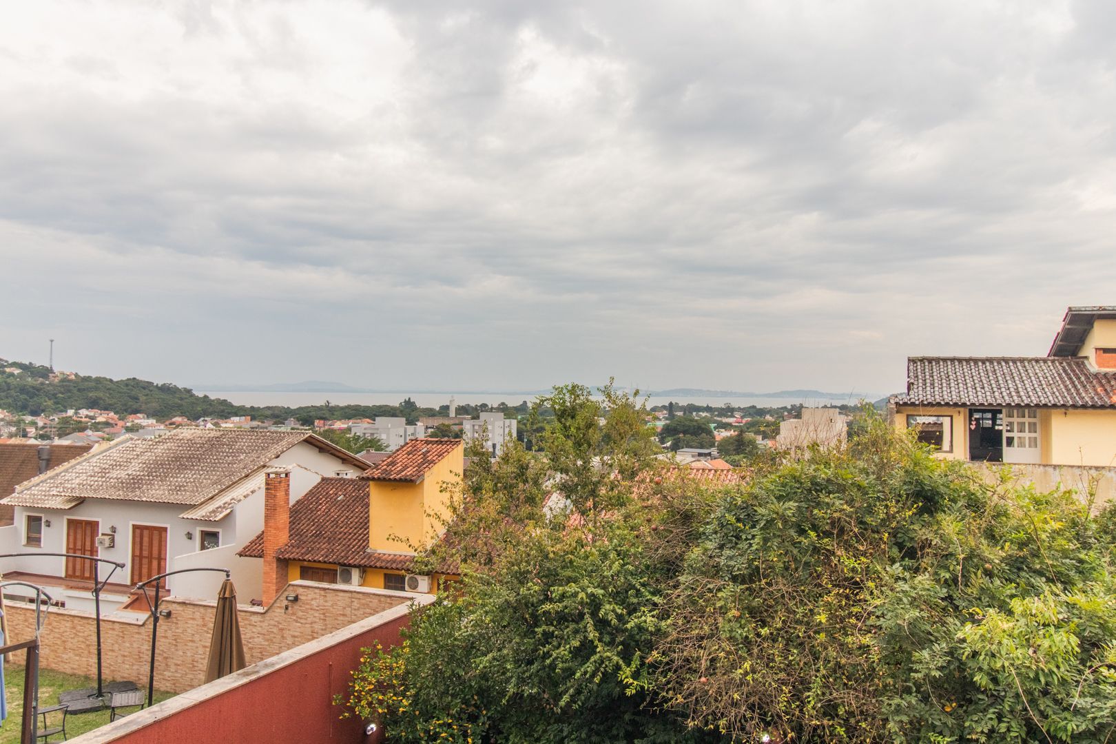 Casa à venda com 3 quartos, 291m² - Foto 7