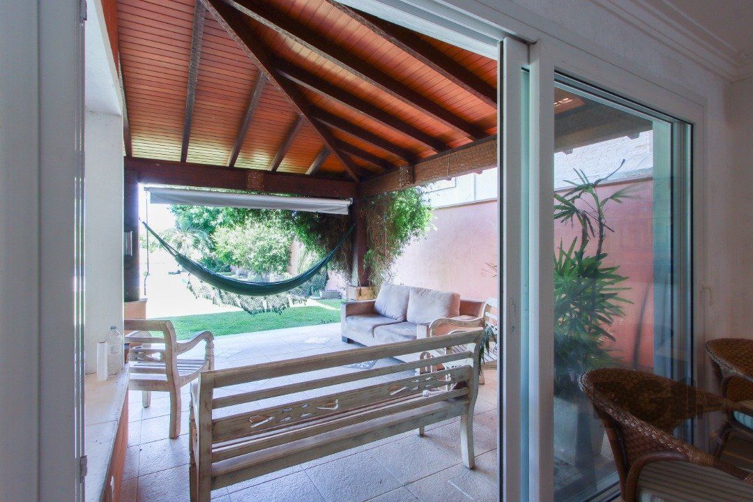 Casa de Condomínio à venda com 4 quartos, 341m² - Foto 11