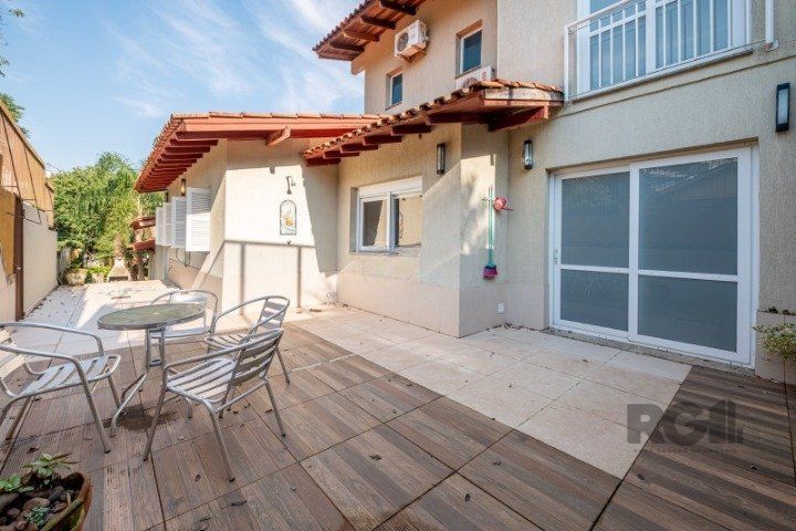 Casa à venda com 3 quartos, 198m² - Foto 28