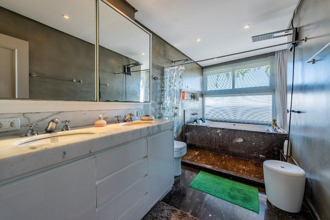 Casa à venda com 3 quartos, 300m² - Foto 40