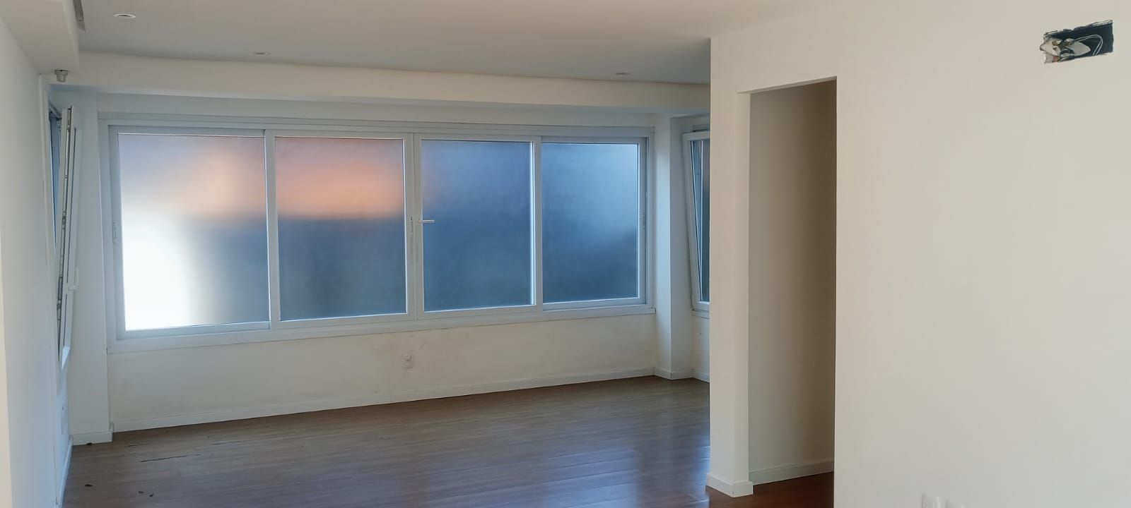 Conjunto Comercial, 1 sala, à venda, 64 m², Centro - Gramado — foto 2