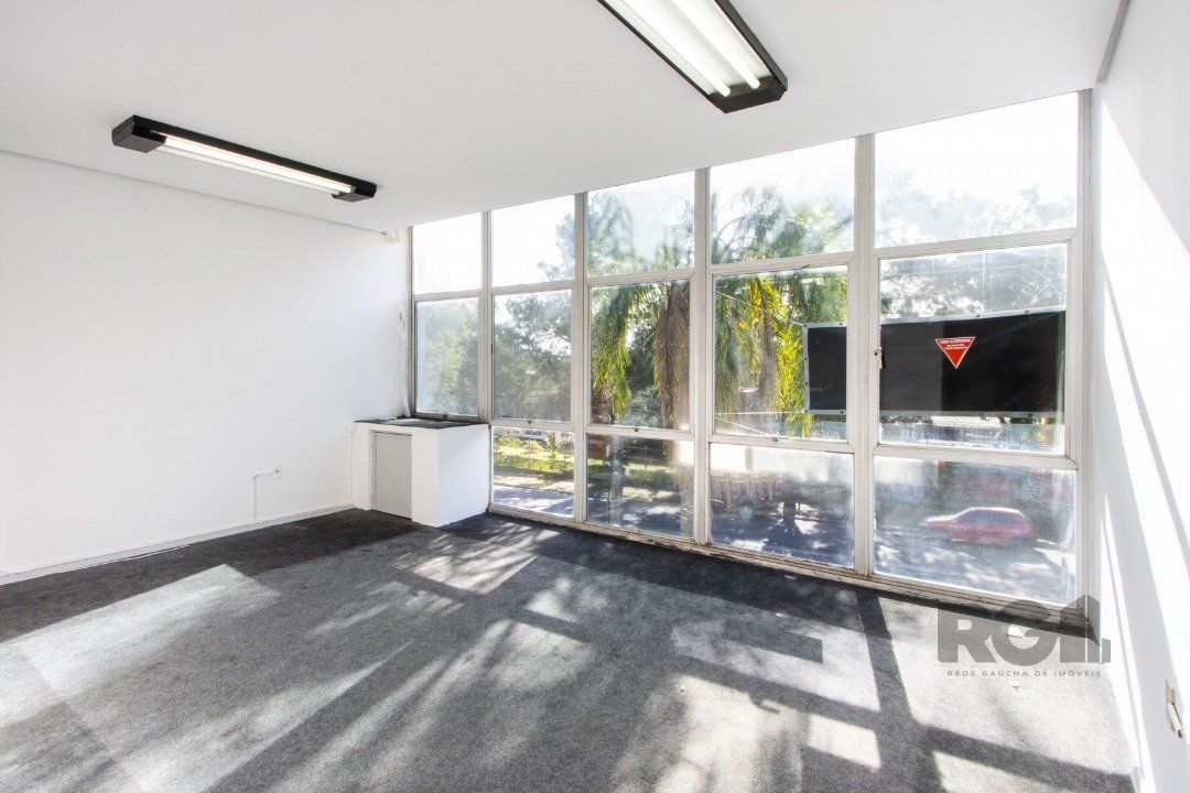 Sala Comercial à venda , 45m², Avenida Otto Niemeyer no bairro Tristeza em Porto Alegre