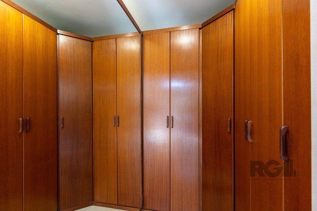 Casa de Condomínio à venda com 4 quartos, 216m² - Foto 41