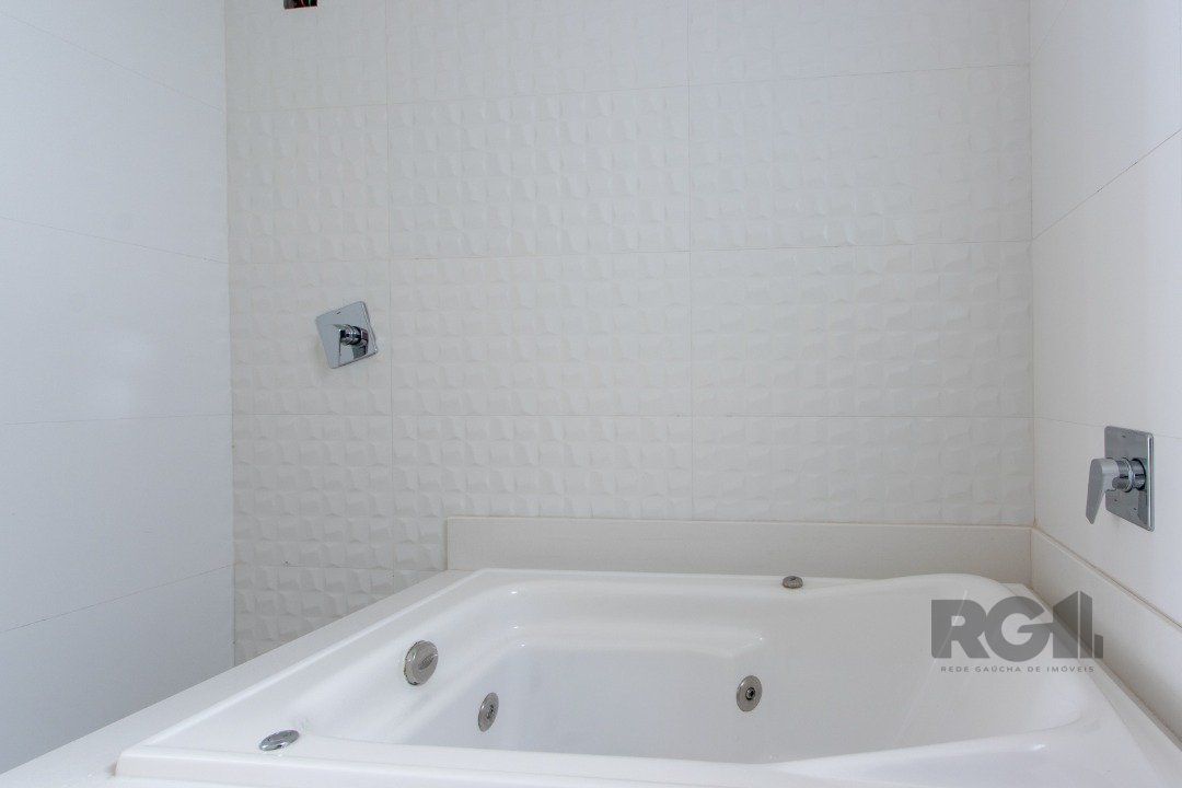 Apartamento à venda com 3 quartos, 190m² - Foto 17