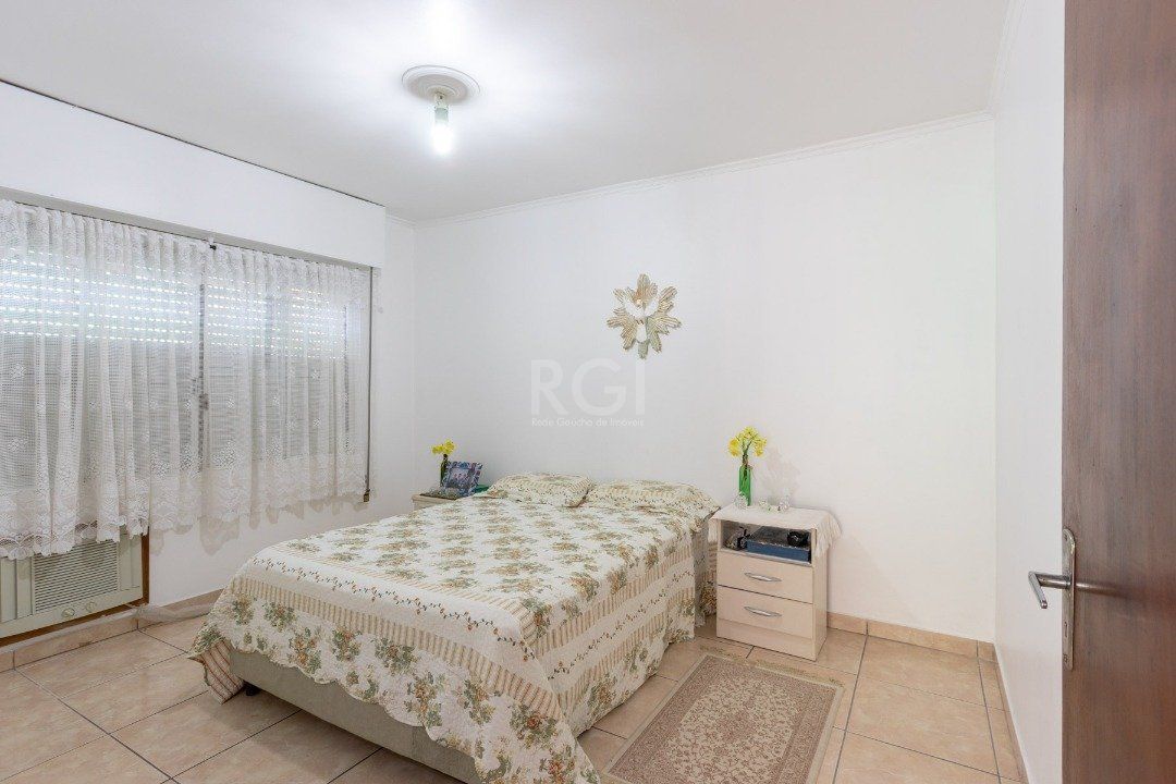 Casa à venda com 4 quartos, 182m² - Foto 15