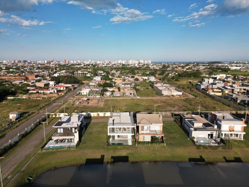 Casa de Condomínio à venda com 4 quartos, 275m² - Foto 29