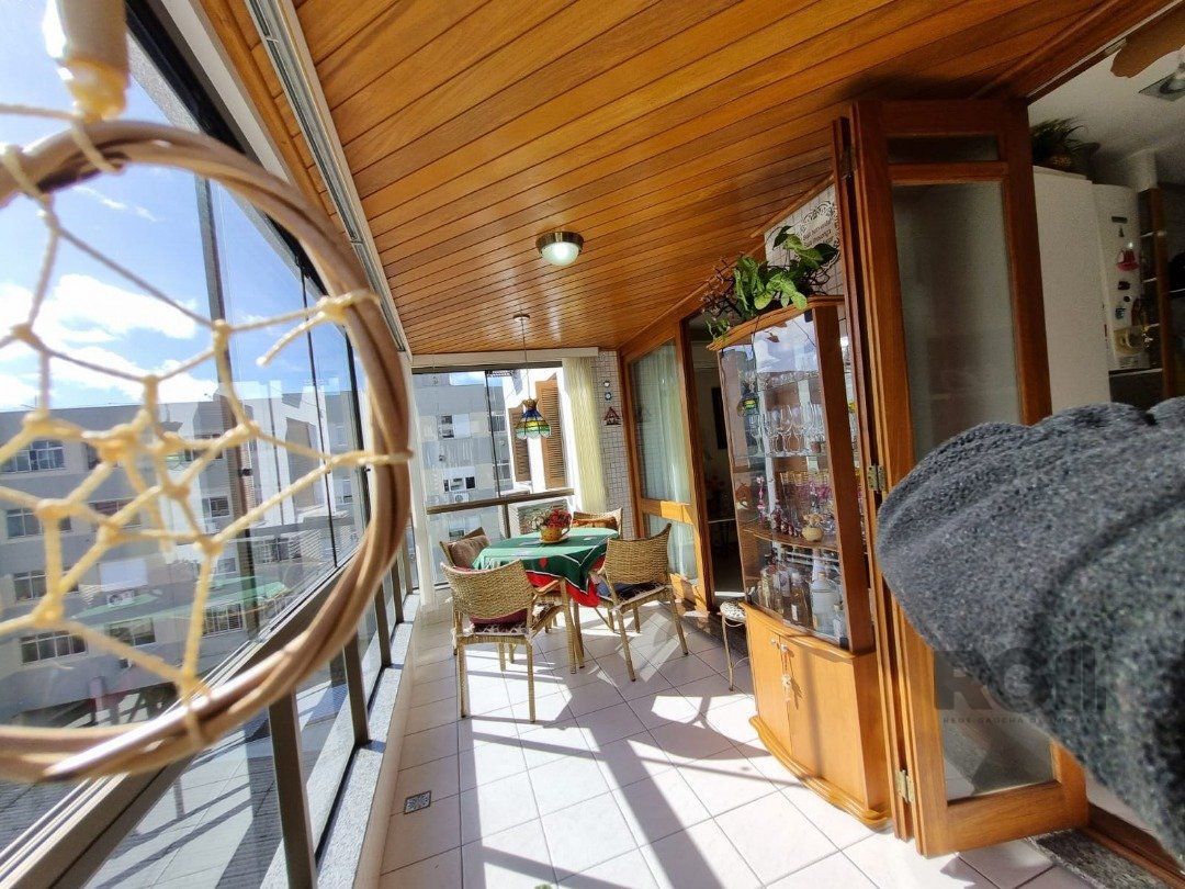 Apartamento à venda com 2 quartos, 87m² - Foto 4
