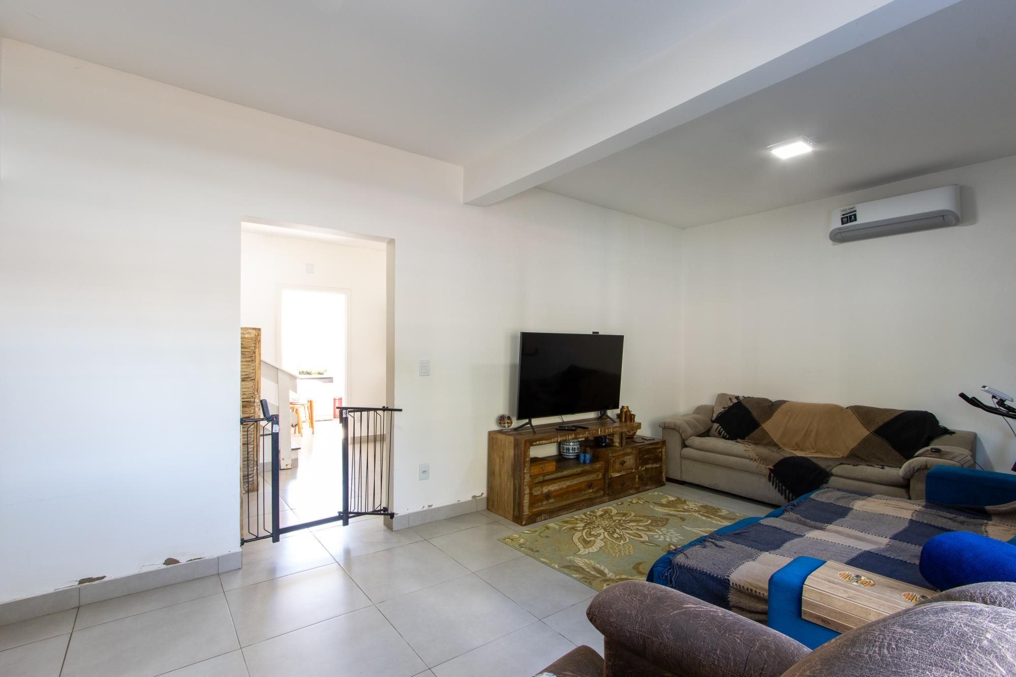 Casa à venda com 3 quartos, 287m² - Foto 5