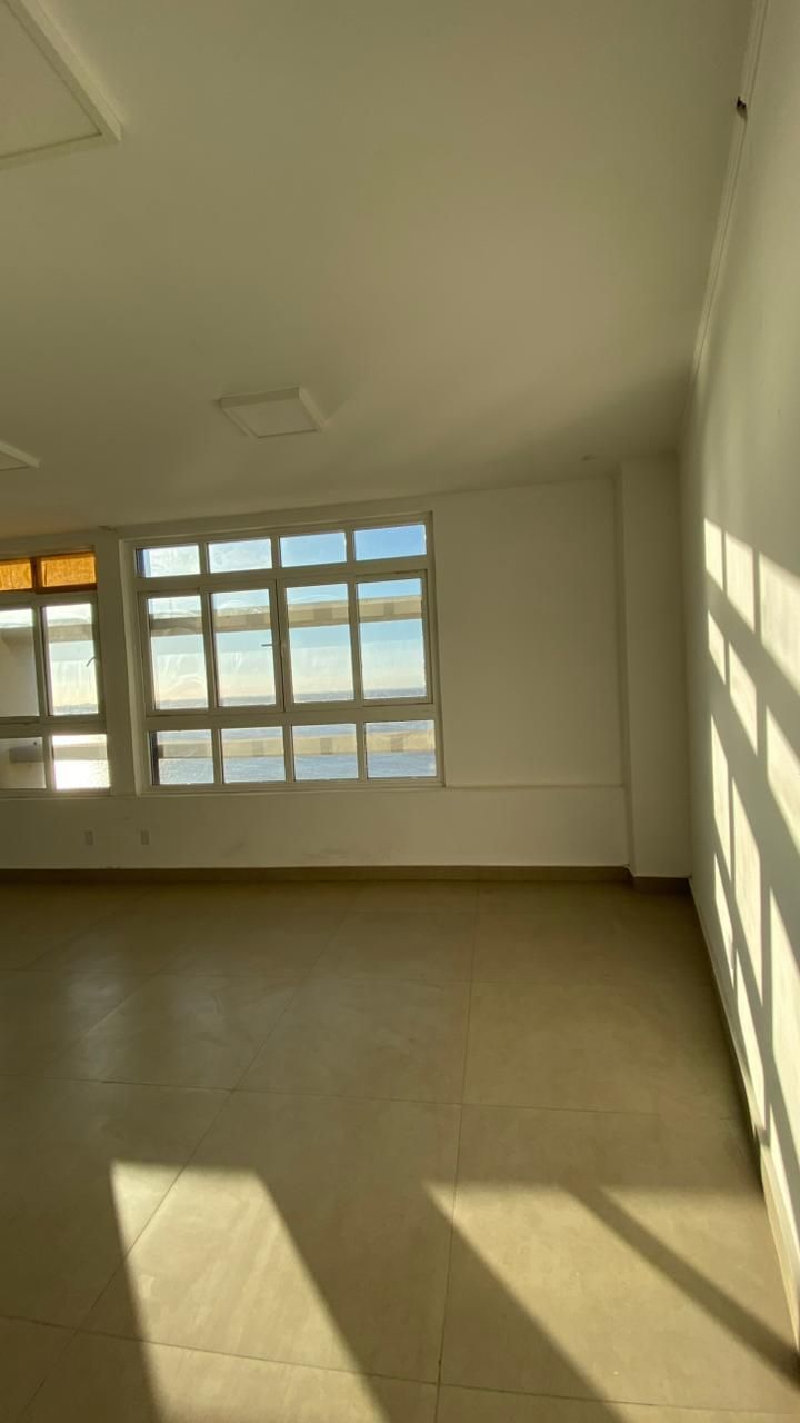 Conjunto Comercial-Sala à venda com 3 quartos, 143m² - Foto 12