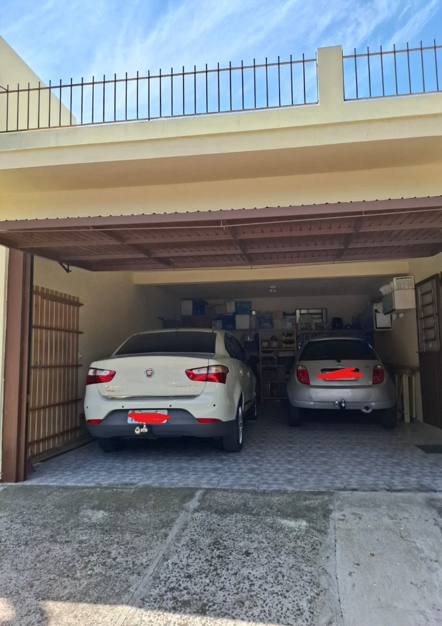 Casa à venda com 4 quartos, 190m² - Foto 2