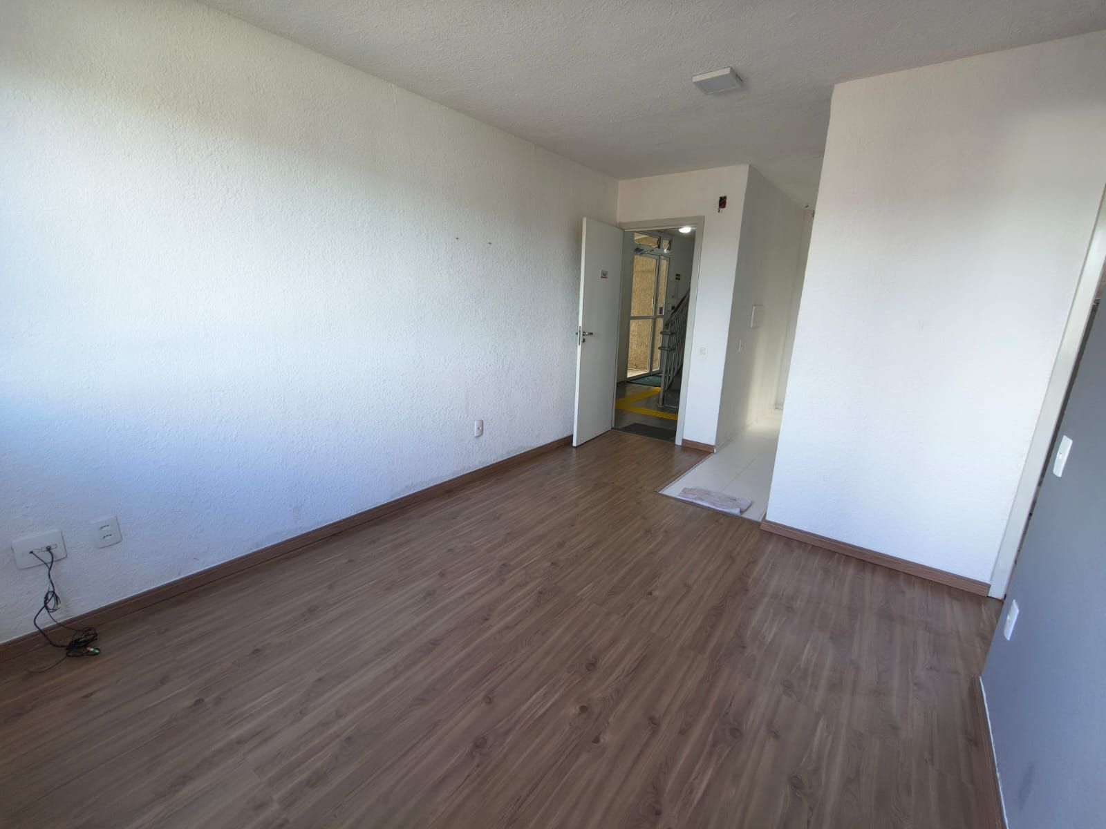 Apartamento 2 dormitórios - Recem Reformado - Reserva do sul II -Porto Alegre/RS — foto 5