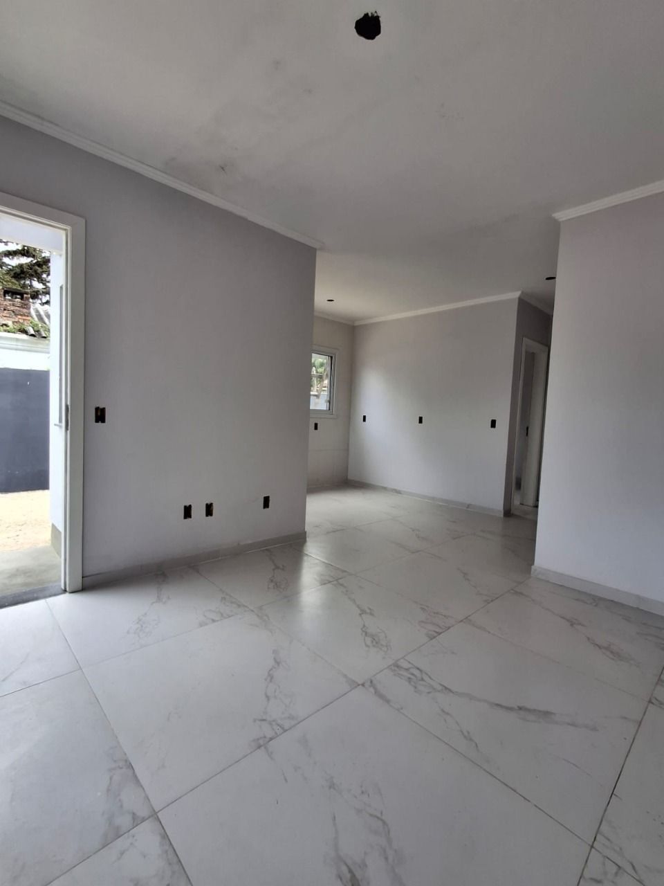Casa à venda com 2 quartos, 70m² - Foto 6