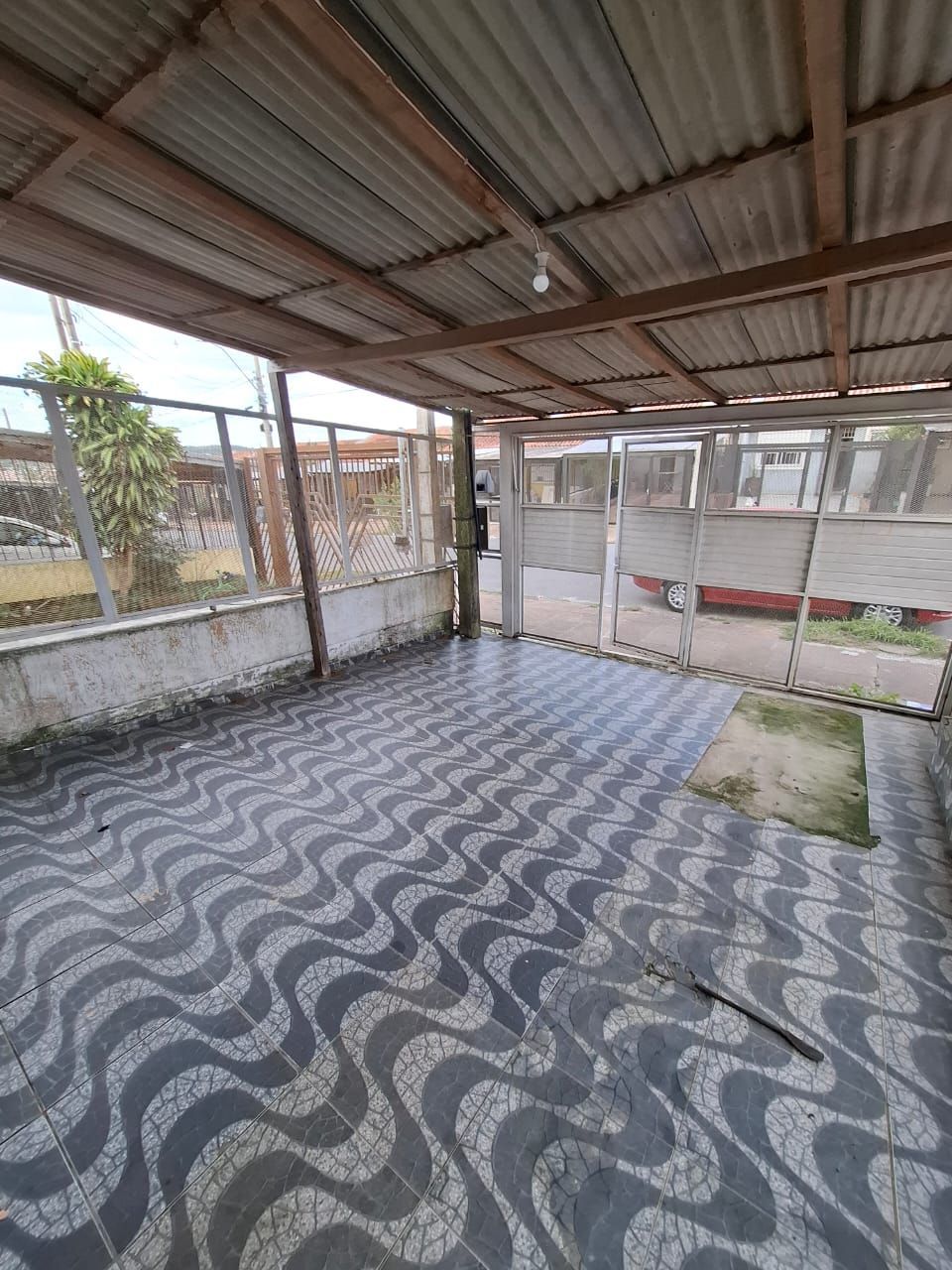 Casa à venda com 36m², 2 quartos, 2 vagas no bairro Restinga em Porto Alegre