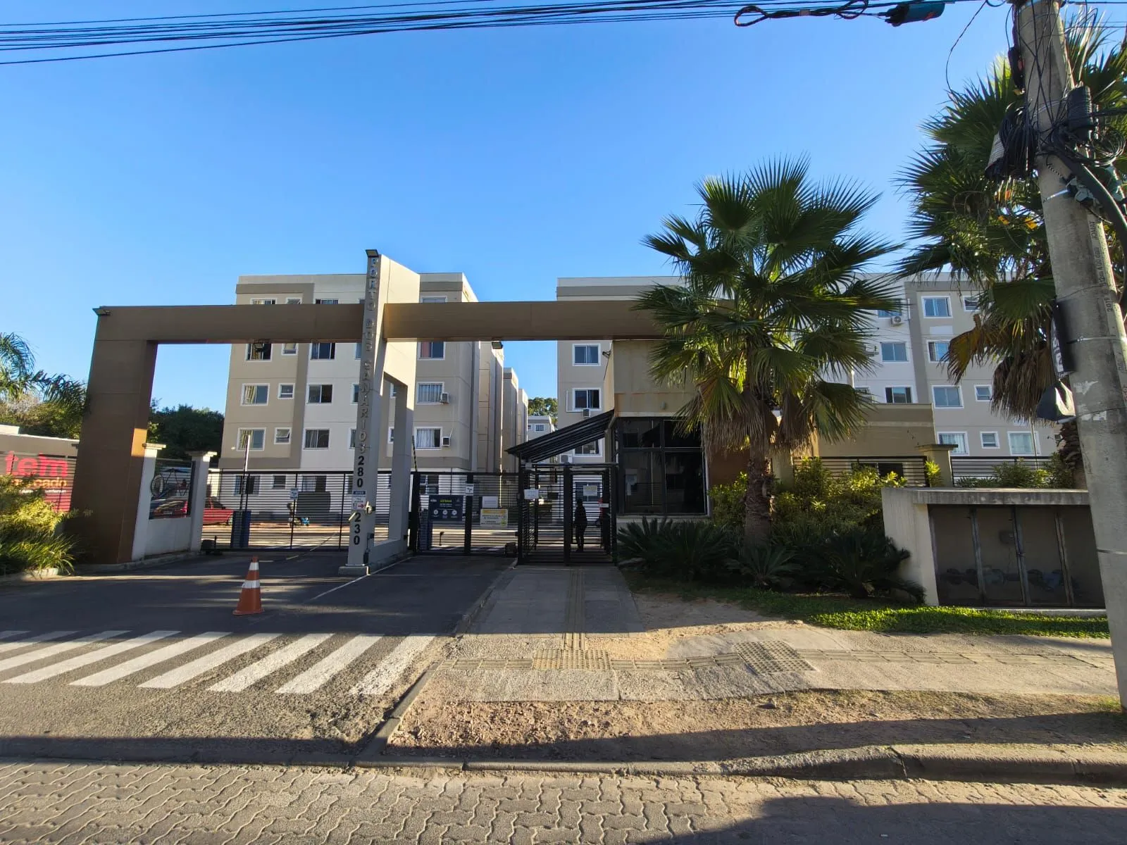 Apartamento, 2 dormitórios no bairro Restinga em Porto Alegre para Comprar
