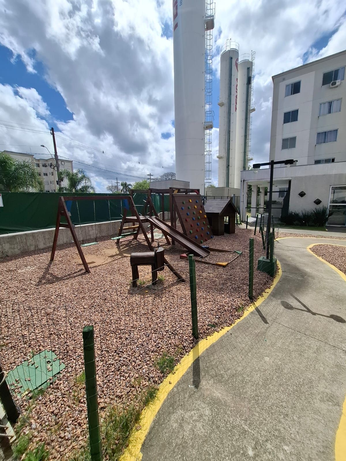 Apartamento a Venda com 2 dormitórios na Restinga, Porto Alegre/RS