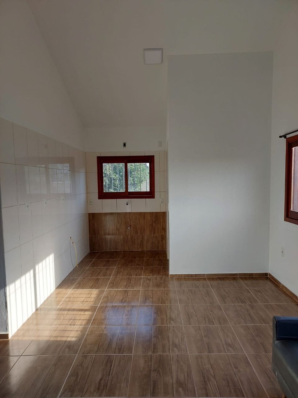 Casa à venda com 2 quartos, 50m² - Foto 5