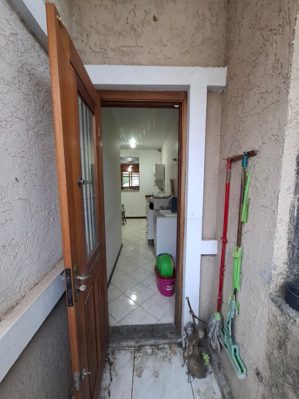 Casa à venda com 3 quartos, 60m² - Foto 12