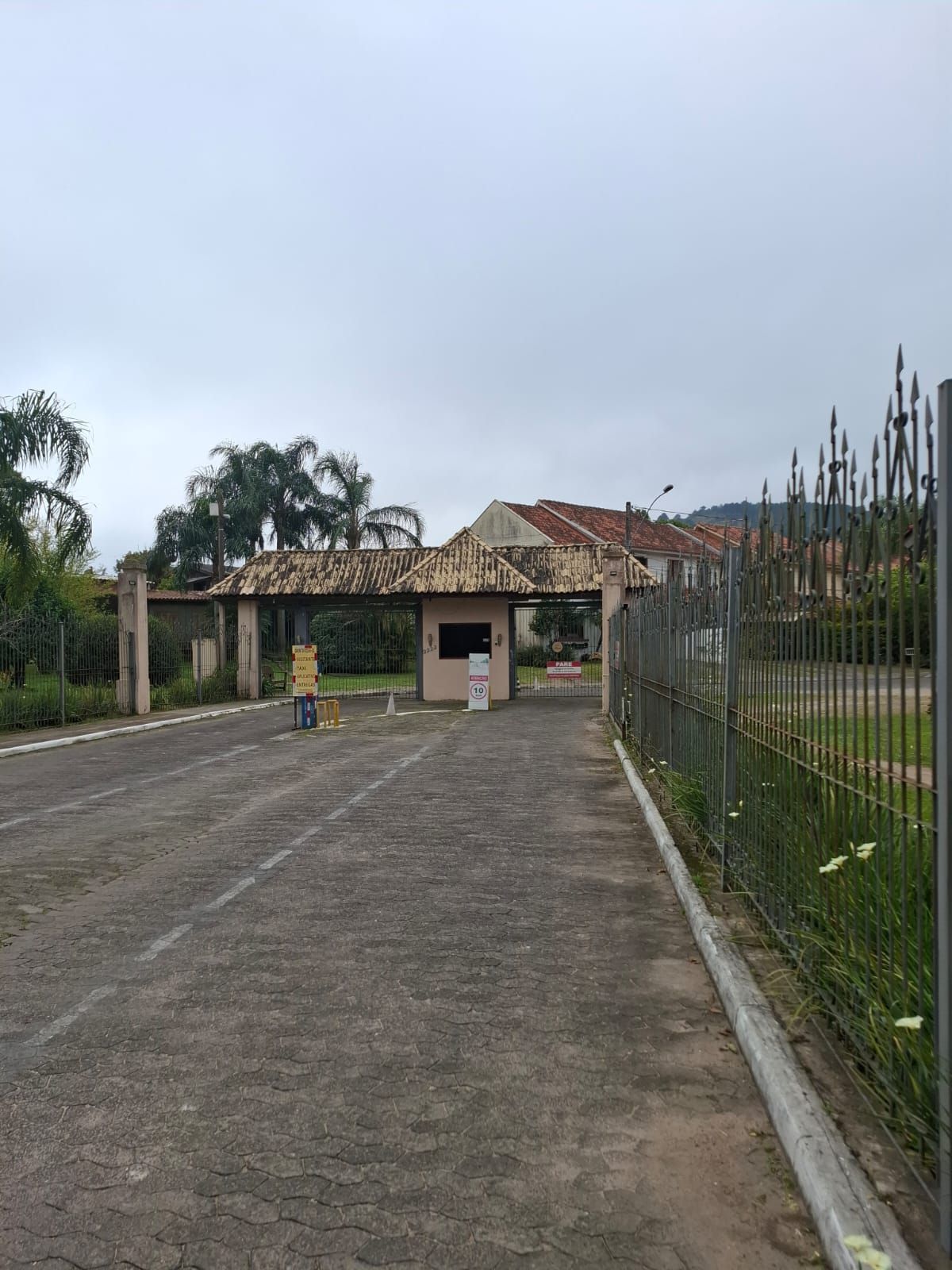 Casa à Venda no Condomínio Condado de Sevilha – Porto Alegre