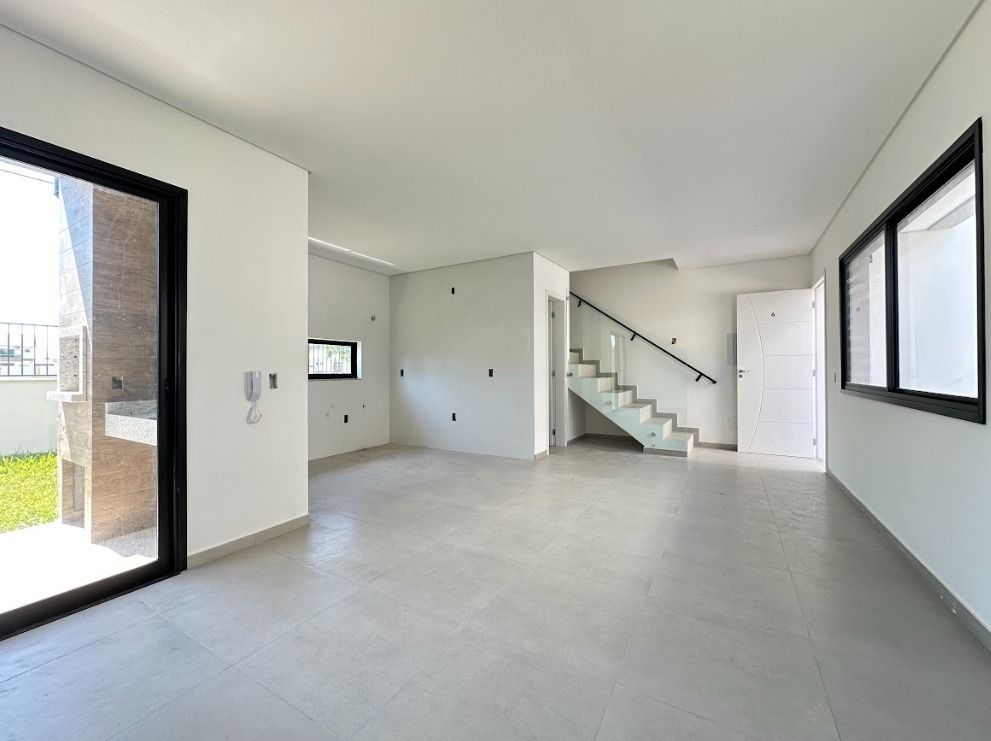 Casa de Condomínio à venda com 3 quartos, 100m² - Foto 3