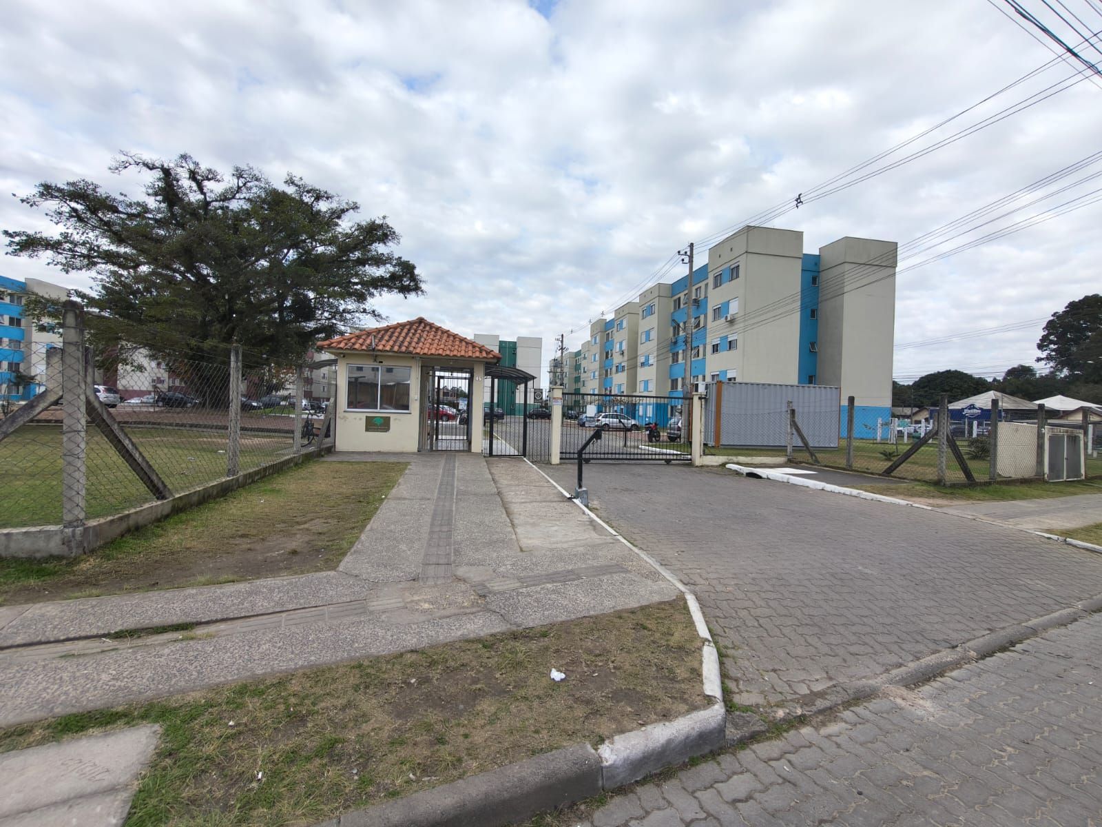 Apartamento à venda 2 dormitórios semi mobiliado - Porto Alegre/RS