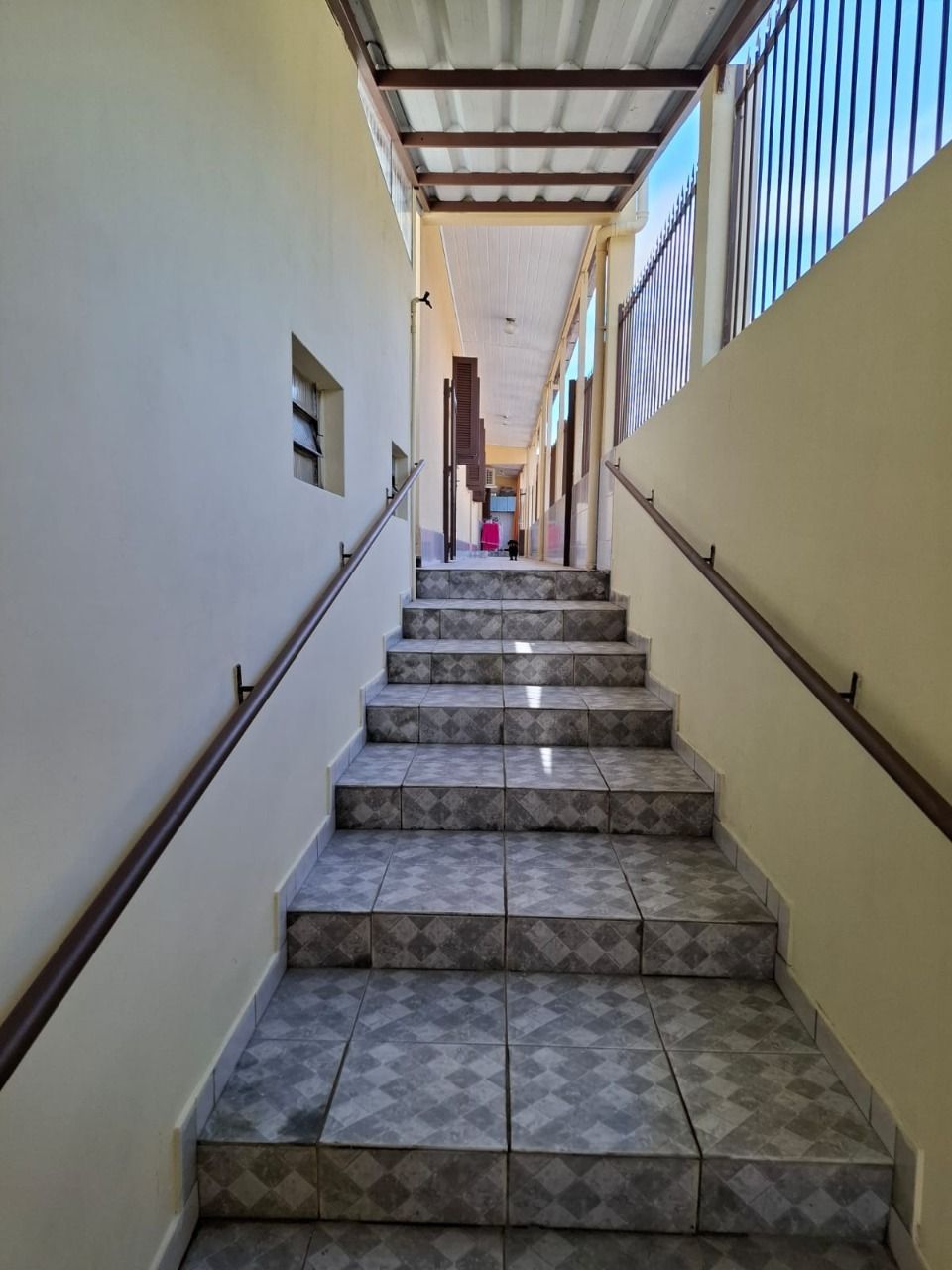 Casa à venda com 4 quartos, 190m² - Foto 3