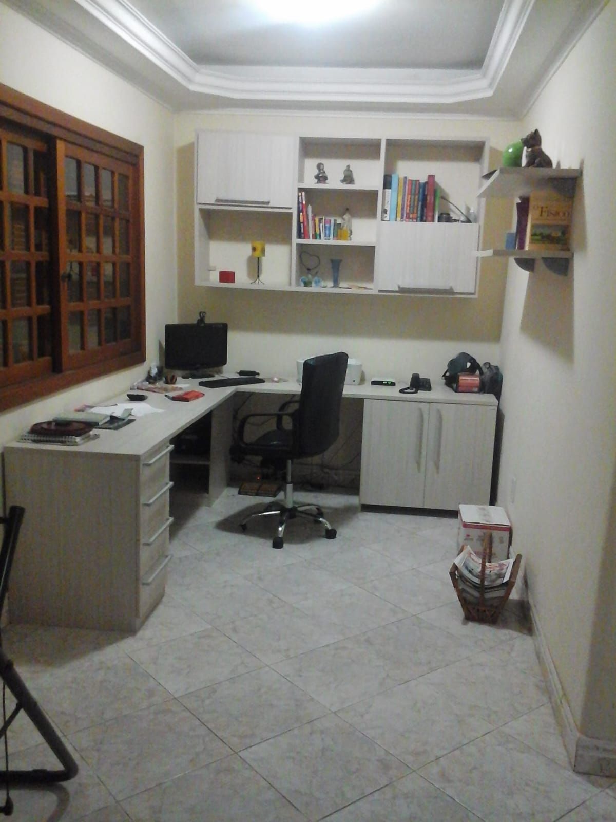 Casa à venda com 3 quartos, 300m² - Foto 3
