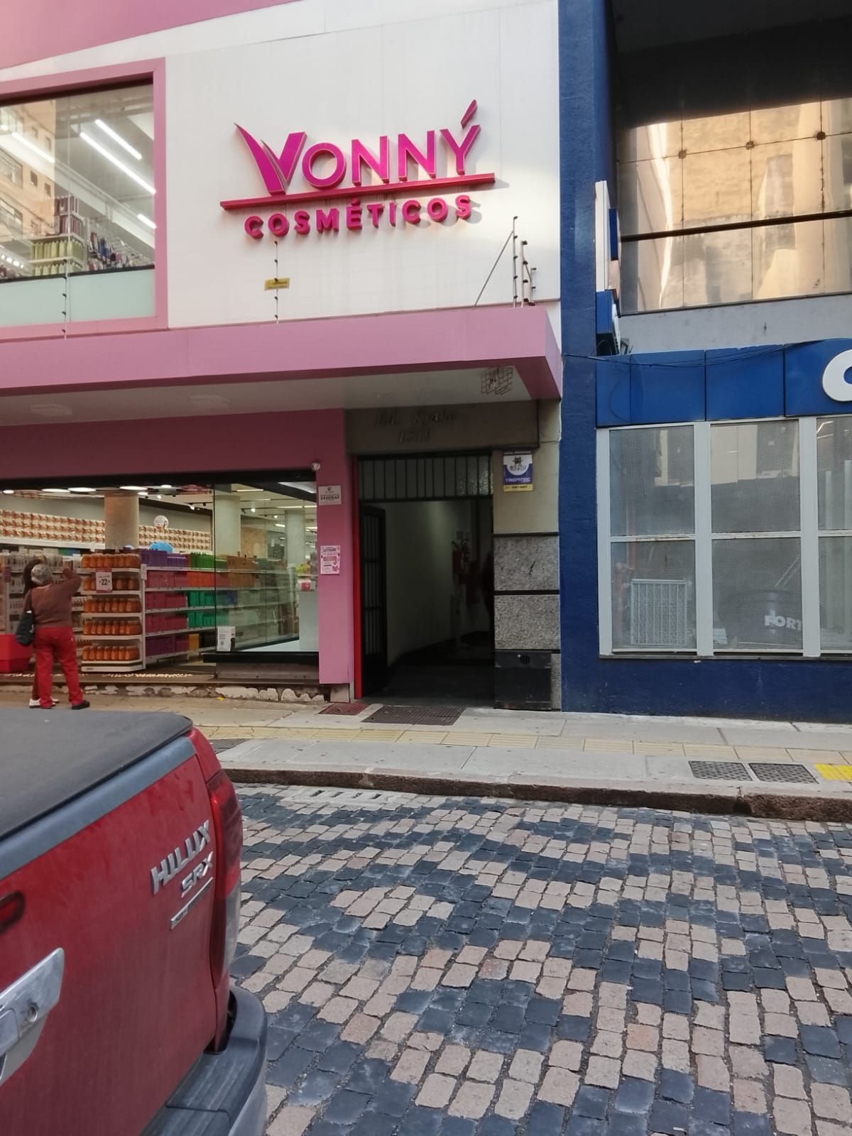 Conj. Comercial Pronto para Uso – Rua dos Andradas (Rua da Praia) Centro Histórico Porto Alegre — foto 2