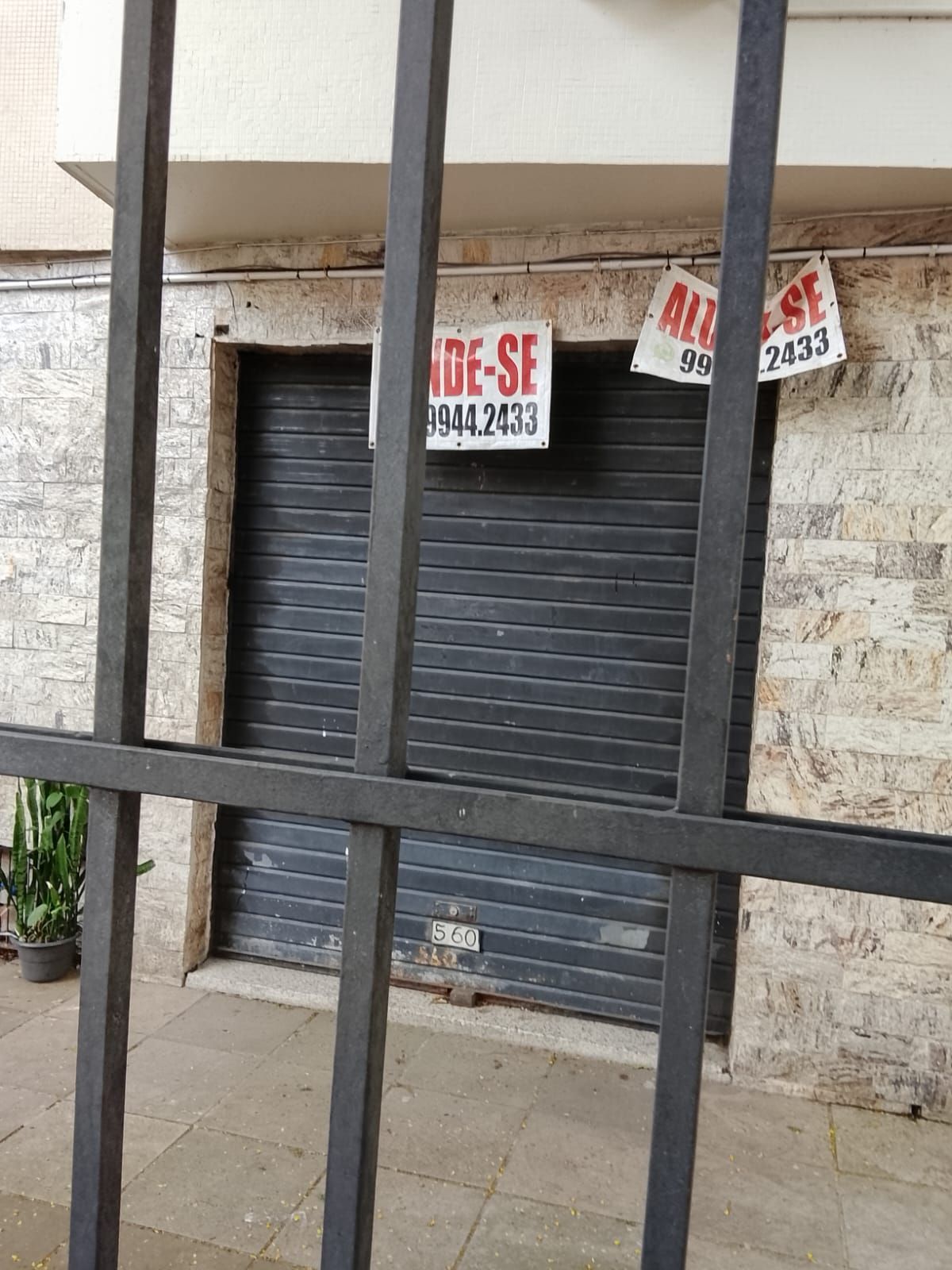 Oportunidade Loja frente para a rua, Centro Histórico Porto Alegre