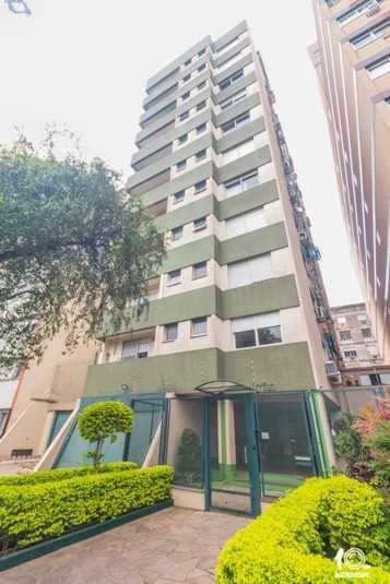 Excelente apartamento, 1D. Centro Histórico, de frente, andar alto.