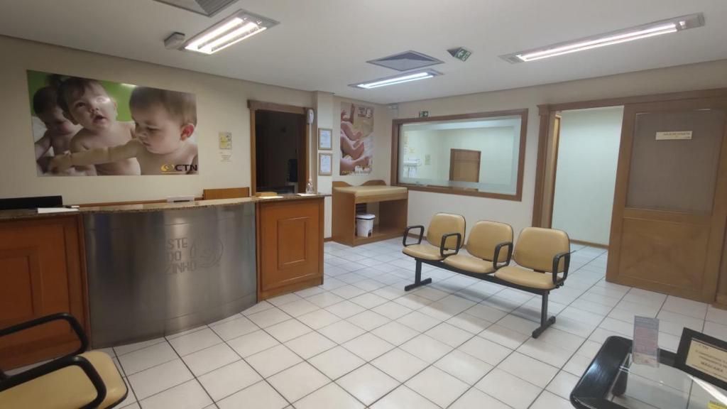 Prédio Comercial, 20 salas, à venda, 940 m², Jardim Botânico - Porto Alegre — foto 2