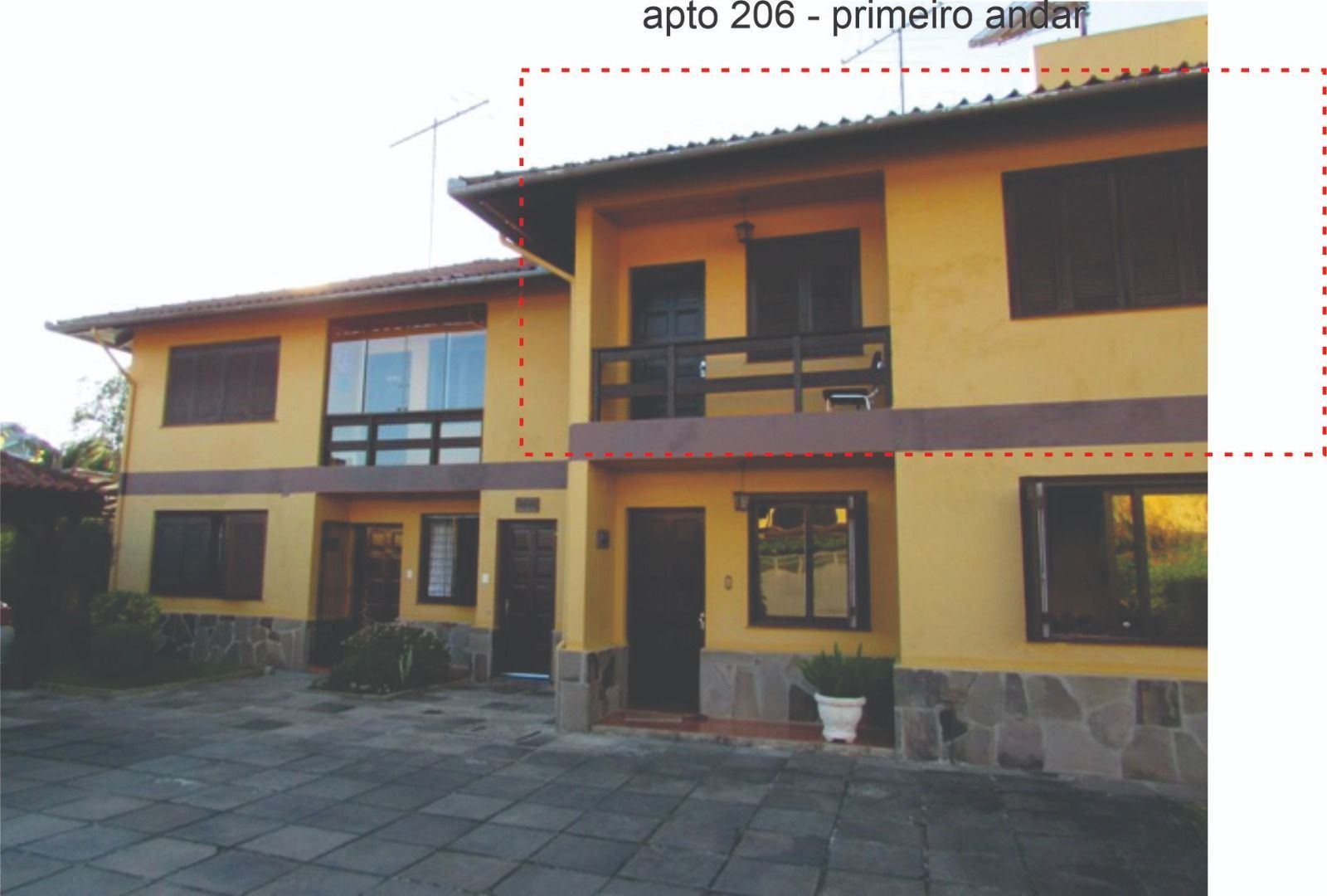 Casa 2 dormitórios no bairro Centro