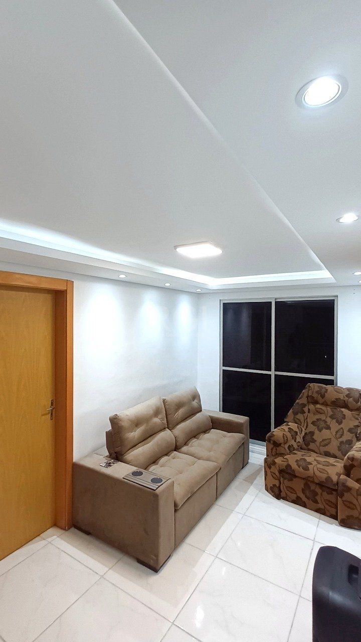 Apartamento à venda com 3 quartos, 51m² - Foto 2