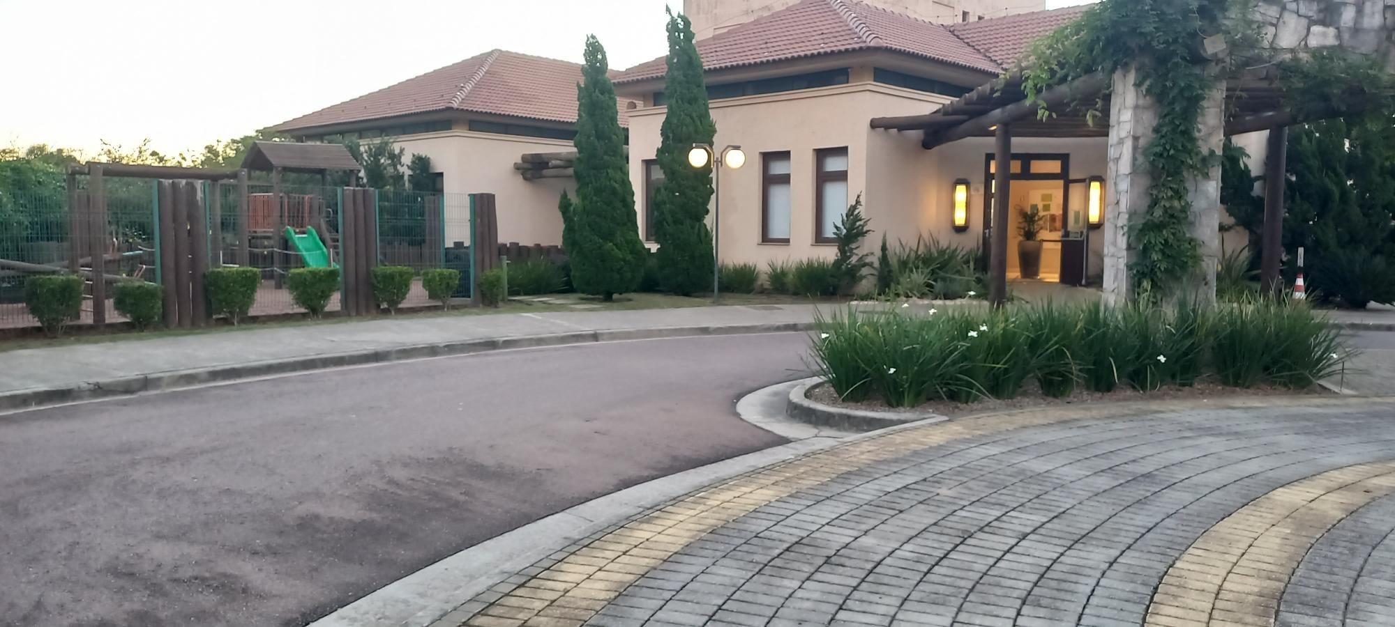 Casa de Condomínio à venda com 3 quartos, 270m² - Foto 24