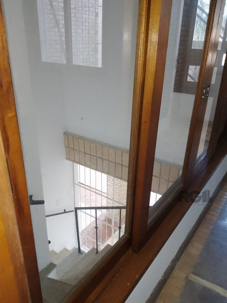Casa de Condomínio à venda com 3 quartos, 212m² - Foto 29