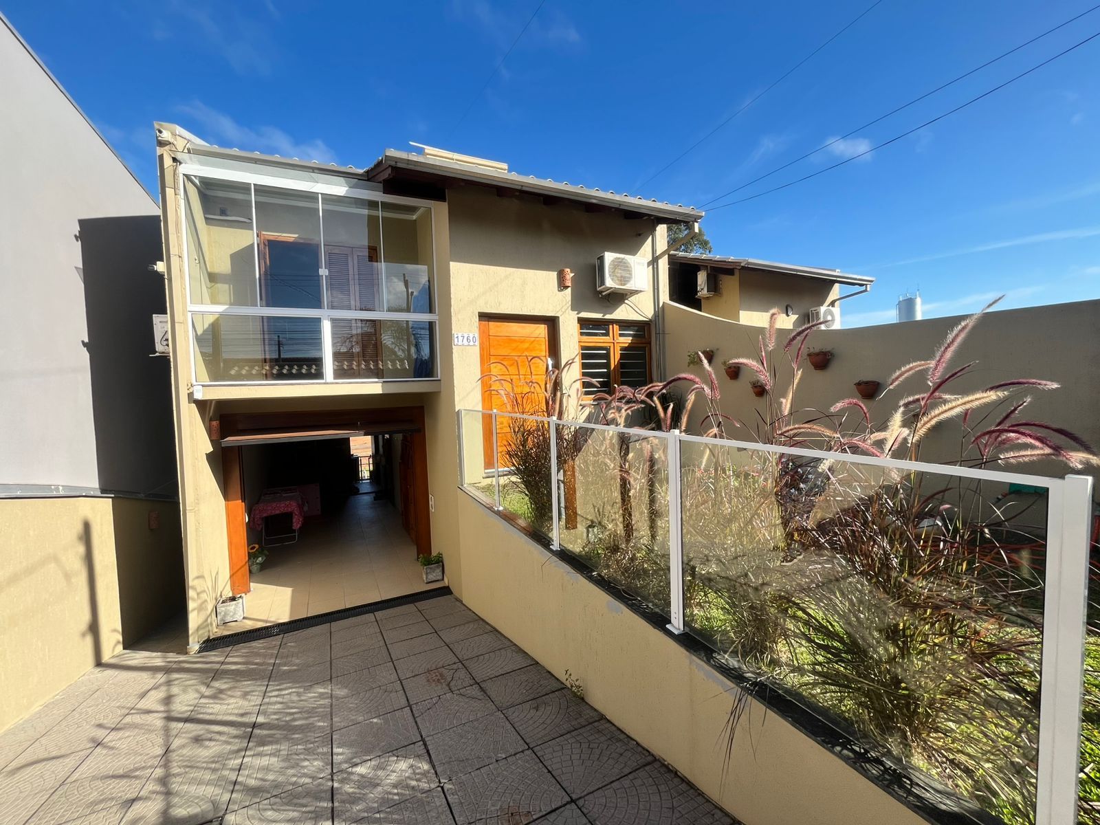 Casa à venda com 3 quartos, 133m² - Foto 2