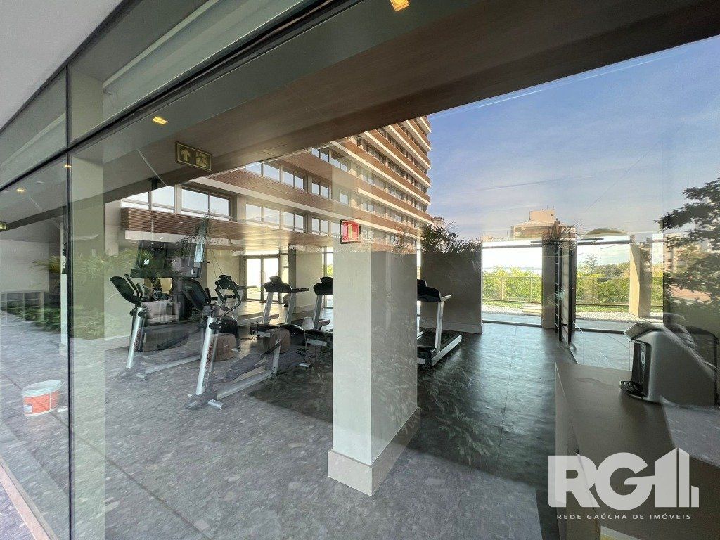 Apartamento à venda com 3 quartos, 143m² - Foto 18