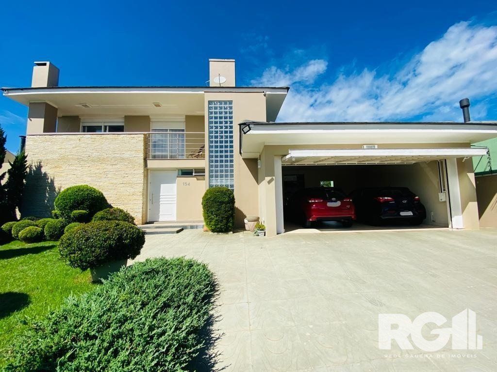 Casa à venda com 3 quartos, 308m² - Foto 1