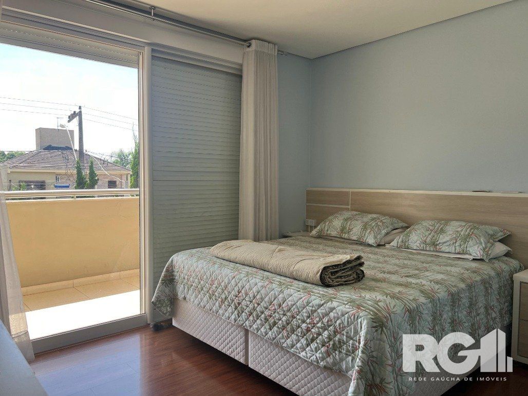 Casa à venda com 3 quartos, 308m² - Foto 12
