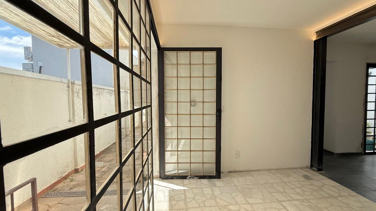 Casa, 4 quartos, 280 m² - Foto 19