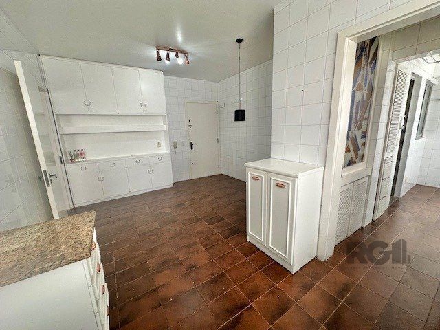 Apartamento à venda com 3 quartos, 196m² - Foto 34