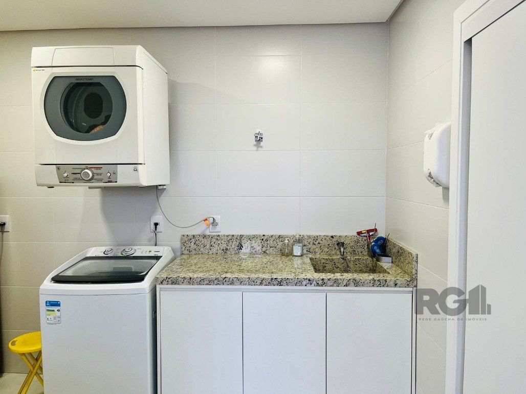 Casa de Condomínio à venda com 4 quartos, 351m² - Foto 29