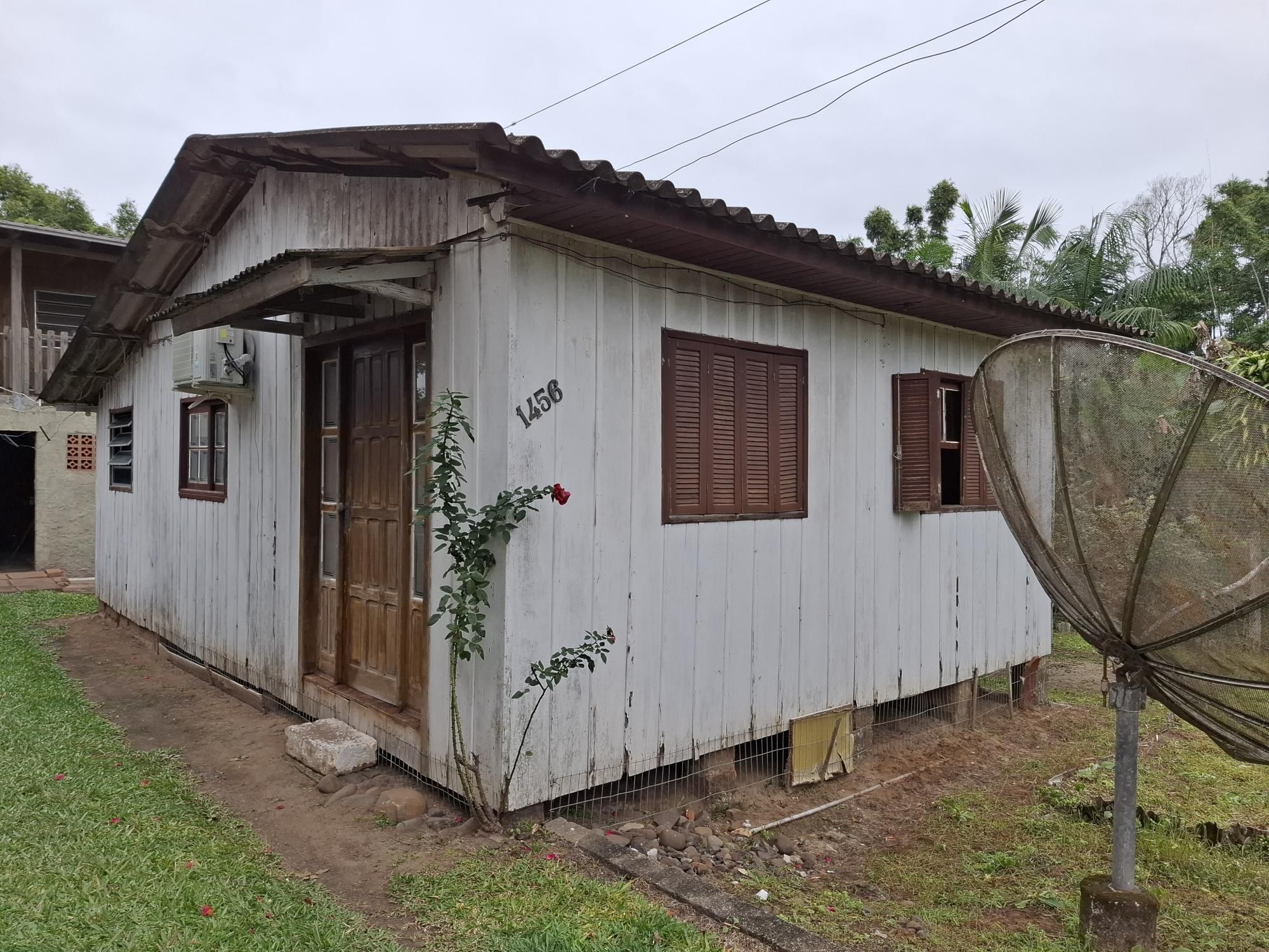 TERRENO 1123 M2 COM CASA NA VILA SÃO JOÃO EM TORRES RS