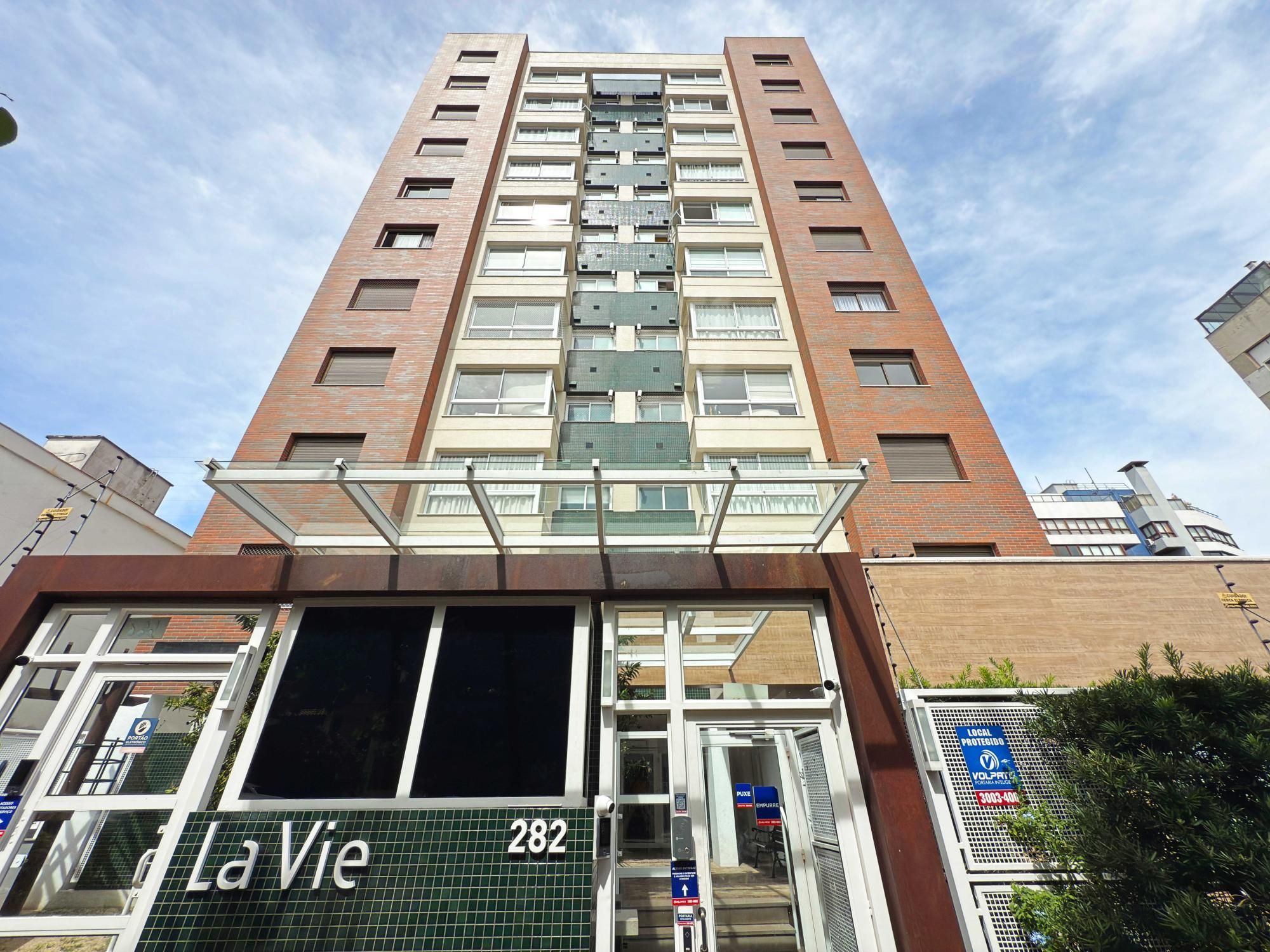 Apartamento à venda com 69m², 2 quartos, 1 suíte, 1 vaga no bairro Petrópolis em Porto Alegre