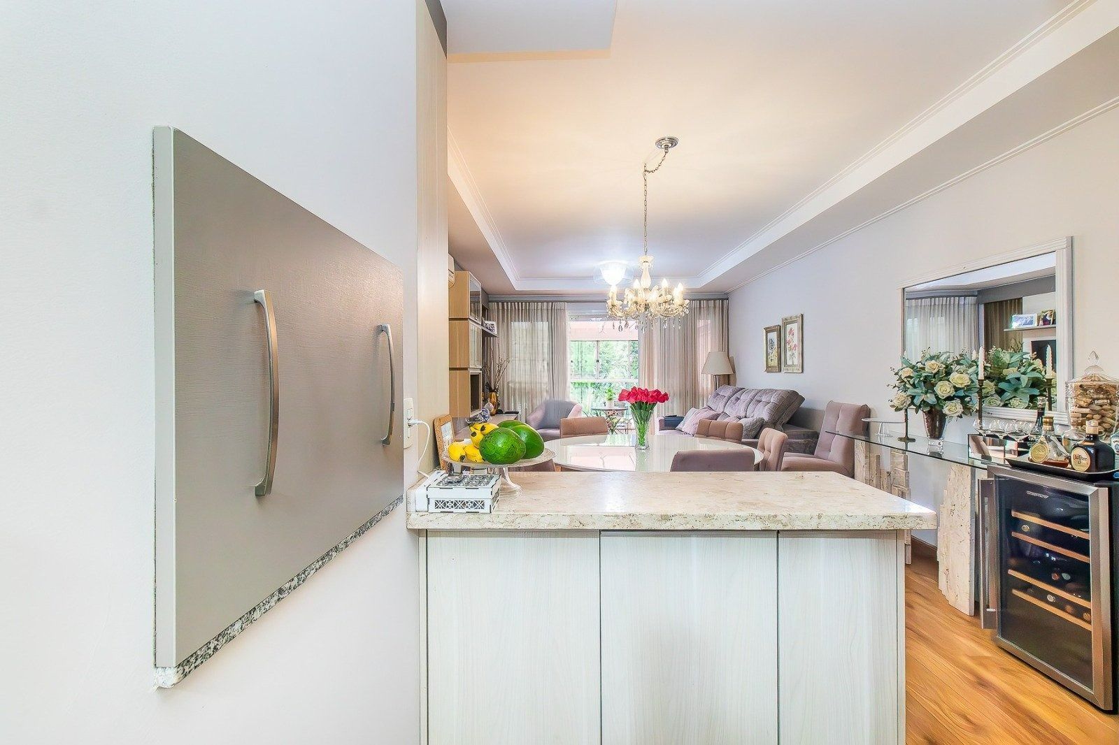 Apartamento à venda com 3 quartos, 107m² - Foto 8