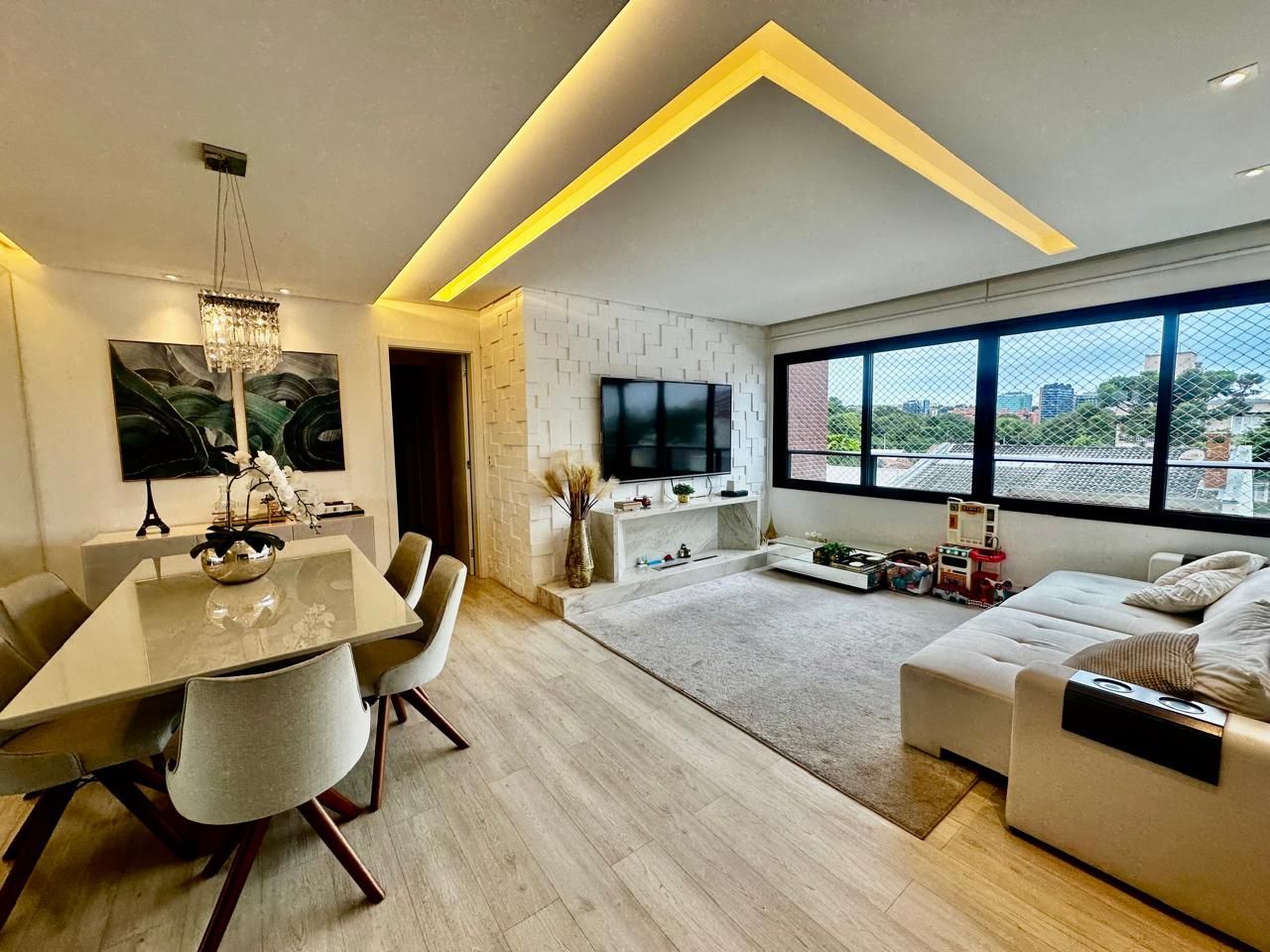 Apartamento com 102m² mobiliado - bairro Passo da Areia - POA/RS