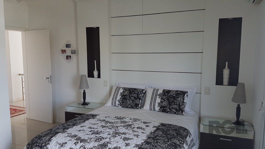 Casa de Condomínio à venda com 6 quartos, 354m² - Foto 29