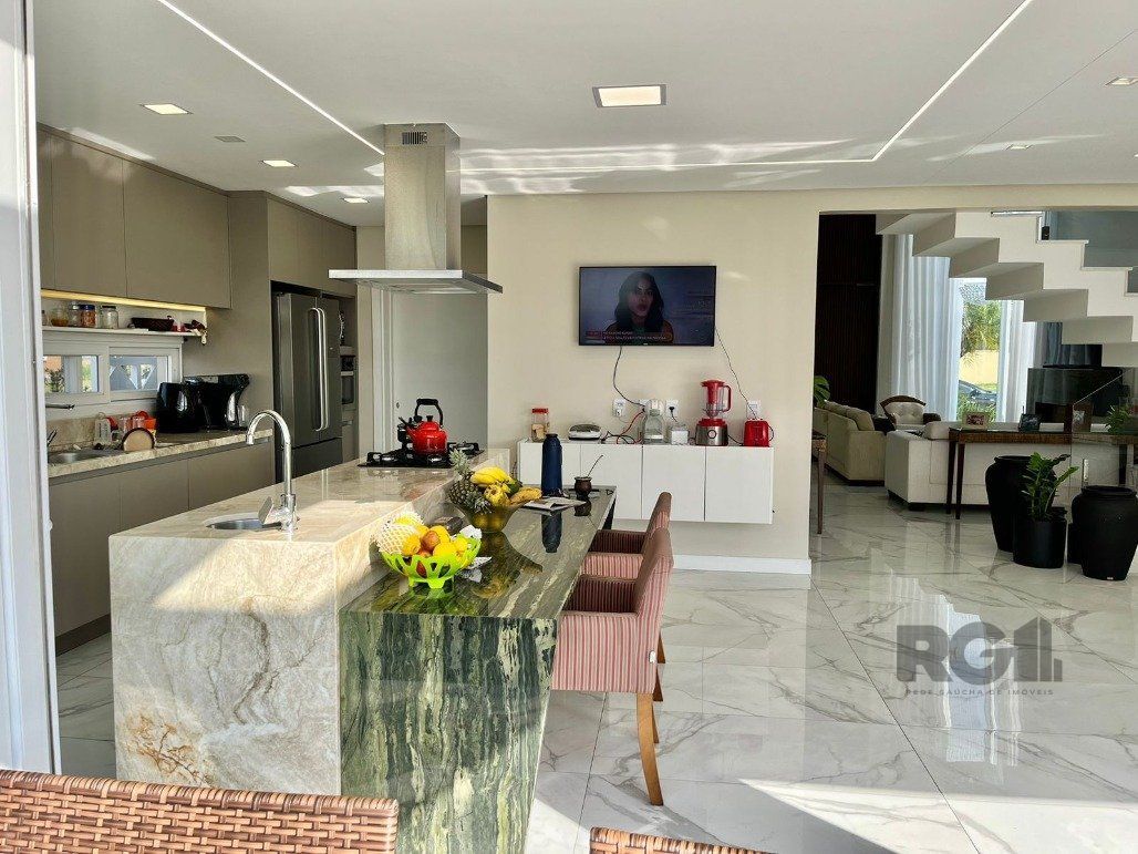 Casa de Condomínio à venda com 4 quartos, 351m² - Foto 3