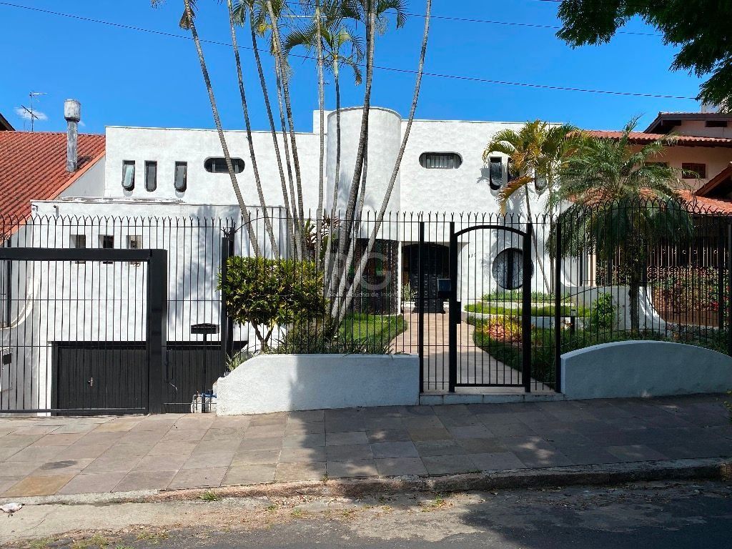 Casa, 4 quartos, 484 m² - Foto 1