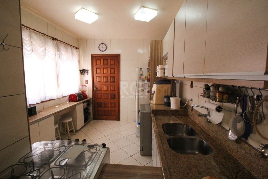 Casa à venda com 4 quartos, 350m² - Foto 8