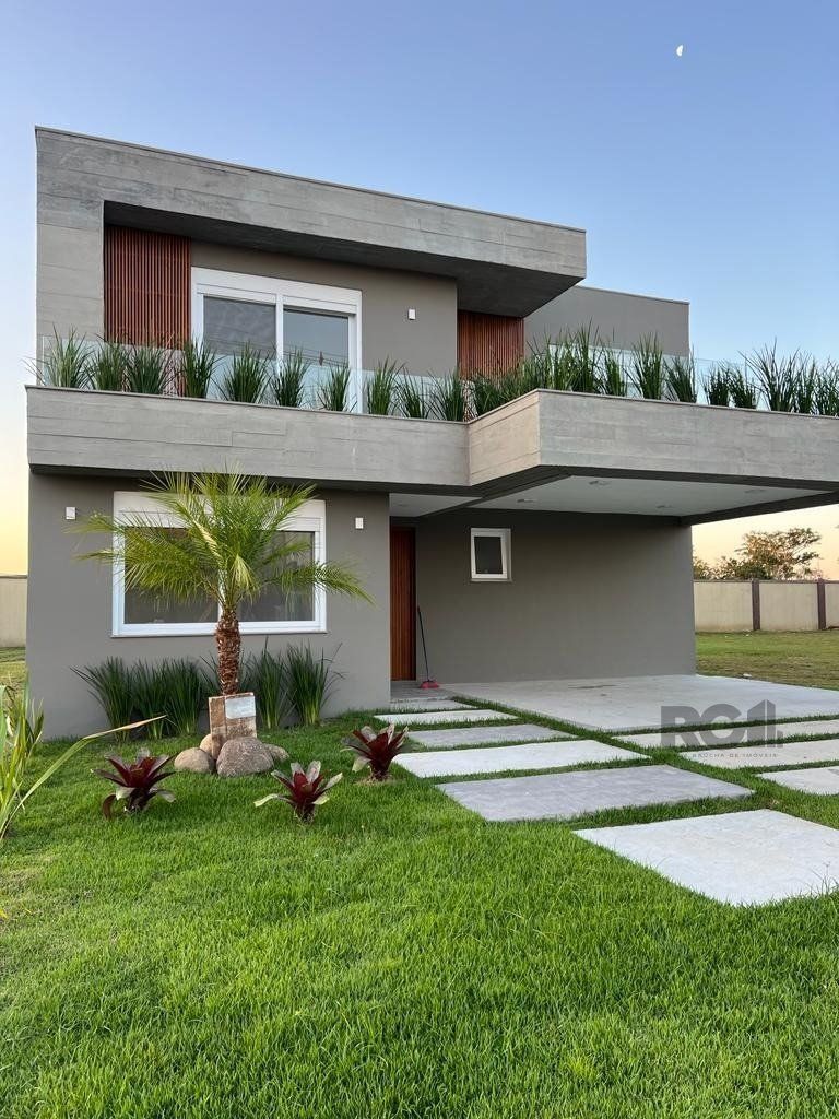 Casa de Condomínio à venda com 4 quartos, 314m² - Foto 1